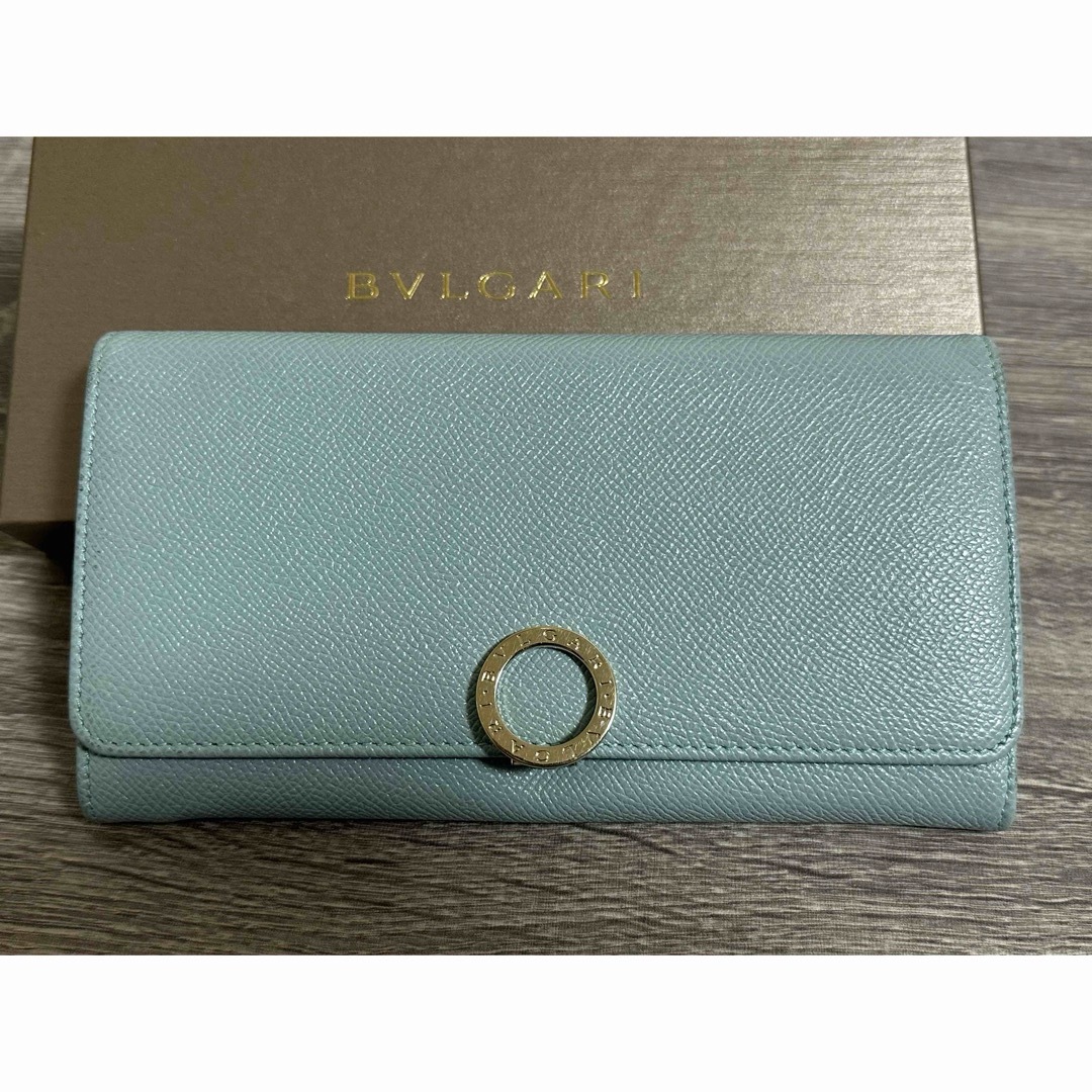 BVLGARI(ブルガリ)のBVLGARI グレインカーフレザー ラージウォレット ライトブルー 正規品 レディースのファッション小物(財布)の商品写真