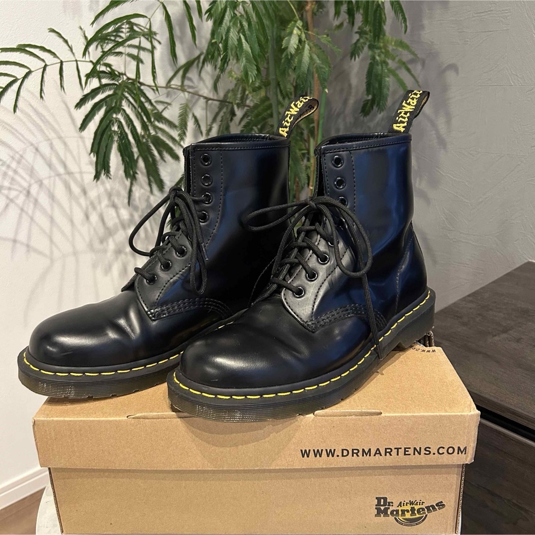 Dr.Martens(ドクターマーチン)の【美品】Dr. Martens マーチン 1460 8 ホールブーツ 箱付き メンズの靴/シューズ(ブーツ)の商品写真