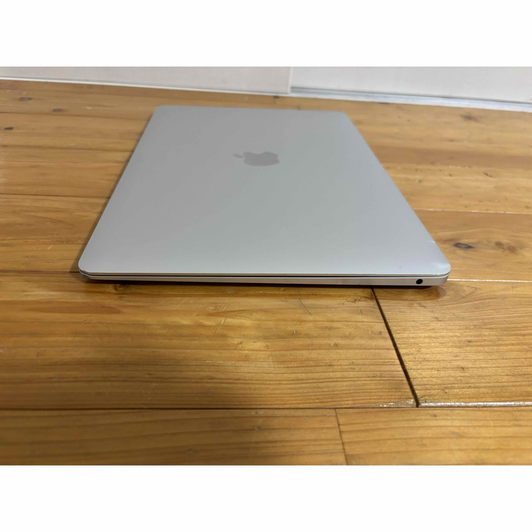 M1 MacBook Air 2020 8G 256GB スマホ/家電/カメラのPC/タブレット(ノートPC)の商品写真