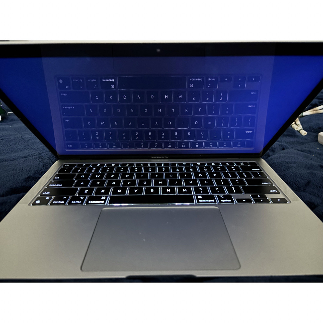 M1 MacBook Air 2020 8G 256GB スマホ/家電/カメラのPC/タブレット(ノートPC)の商品写真