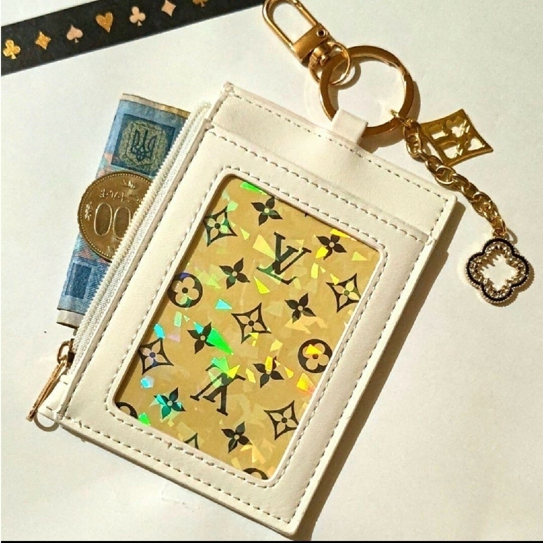 LOUIS VUITTON(ルイヴィトン)の⭐ミニ財布パスケース　⭐LOUIS VUITTONモノグラムトランプ１枚　ＨB レディースのファッション小物(パスケース/IDカードホルダー)の商品写真