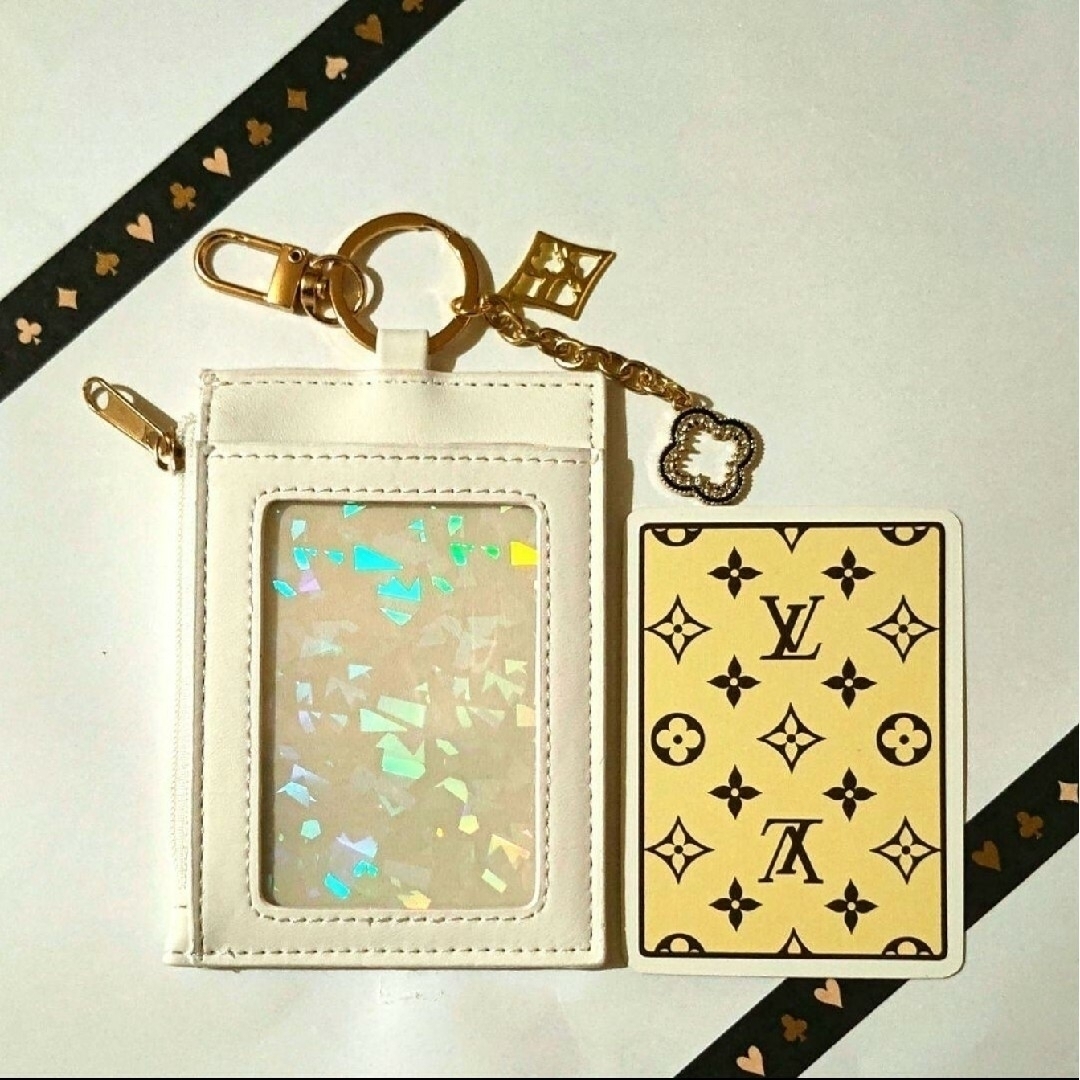 LOUIS VUITTON(ルイヴィトン)の⭐ミニ財布パスケース　⭐LOUIS VUITTONモノグラムトランプ１枚　ＨB レディースのファッション小物(パスケース/IDカードホルダー)の商品写真