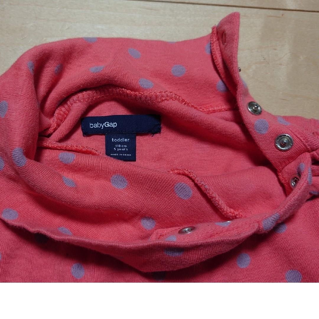 GAP Kids(ギャップキッズ)のキッズ　タートルネック　Tシャツ キッズ/ベビー/マタニティのキッズ服女の子用(90cm~)(Tシャツ/カットソー)の商品写真