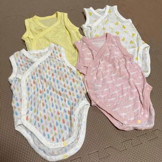 ユニクロ(UNIQLO)のUNIQLO コットンメッシュボディスーツ（ノースリーブ）４枚組　サイズ60(肌着/下着)