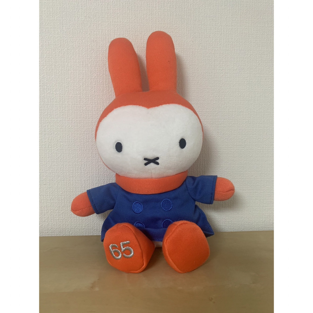 miffy(ミッフィー)のミッフィー  65周年　記念展限定 ぬいぐるみ ゆきのひのうさこちゃん エンタメ/ホビーのおもちゃ/ぬいぐるみ(ぬいぐるみ)の商品写真