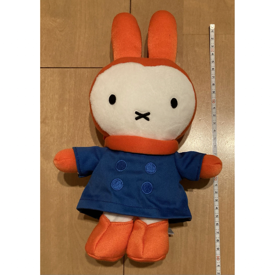 miffy(ミッフィー)のミッフィー  65周年　記念展限定 ぬいぐるみ ゆきのひのうさこちゃん エンタメ/ホビーのおもちゃ/ぬいぐるみ(ぬいぐるみ)の商品写真