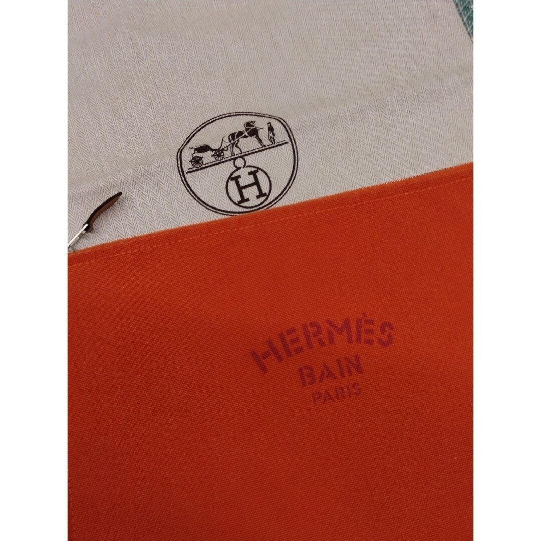 Hermes(エルメス)のHERMESクラッチ★エルメス箱+ショッパー付き【中古】 レディースのバッグ(クラッチバッグ)の商品写真