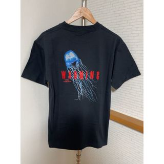 未使用！デザイン性抜群！沖縄美ら海水族館　Tシャツ　ハブクラゲ　接触禁止　(Tシャツ/カットソー(半袖/袖なし))