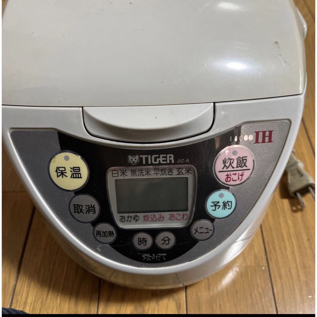 TIGER(タイガー)の炊飯ジャー　タイガー スマホ/家電/カメラの調理家電(炊飯器)の商品写真