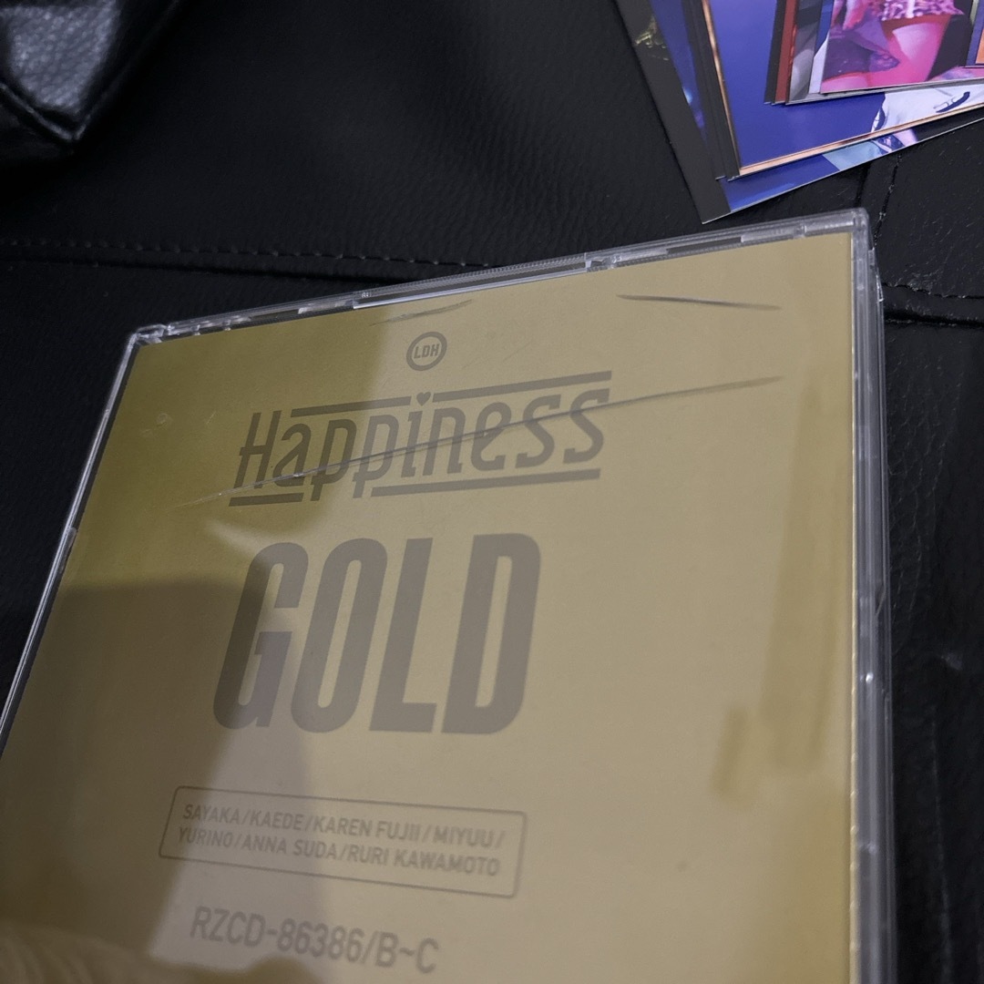 Happiness(ハピネス)のGOLD ［CD+2DVD］＜初回生産限定盤＞ エンタメ/ホビーのCD(ポップス/ロック(邦楽))の商品写真