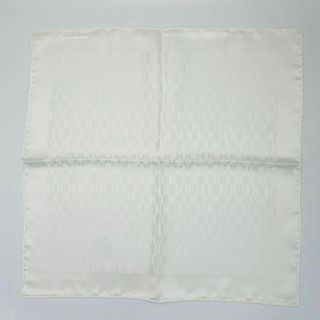 極美品★HERMES★ ミニスカーフ ポケットチーフ カレ40 Hロゴ ホワイト 極美品★HERMES★ ミニスカーフ ポケットチーフ カレ40 Hロゴ ホワイト