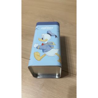 ディズニー(Disney)の【レア】ディズニー 香港 Disney ドナルド 缶 15×7.5×7.5cm (キャラクターグッズ)