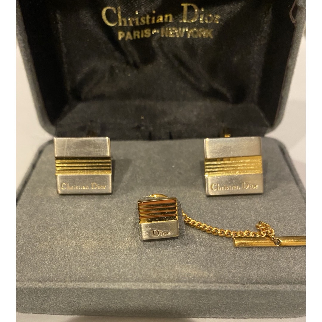 Christian Dior(クリスチャンディオール)のChristian Dior カフス・タイピンセット ゴールド シルバー メンズのファッション小物(ネクタイピン)の商品写真