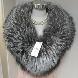 サガフォックス　新品タグ　SAGA FURS　シルバーフォックス　成人式ショール(マフラー/ショール)