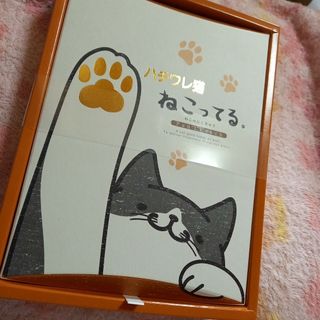 ハチワレ猫　ねこってる。ねこのにくきゅう　チョコクランチ(菓子/デザート)