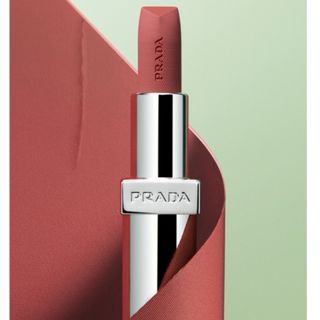 プラダ(PRADA)のモノクローム ウェイトレス リップカラー （スムース ナイロン）(口紅)