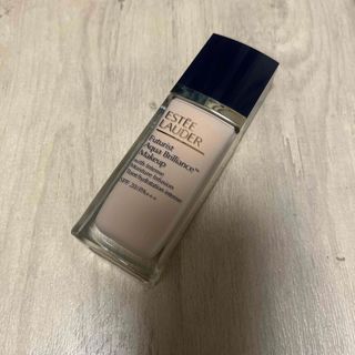 エスティローダー(Estee Lauder)のエスティローダー　1W0 ファンデーション(ファンデーション)