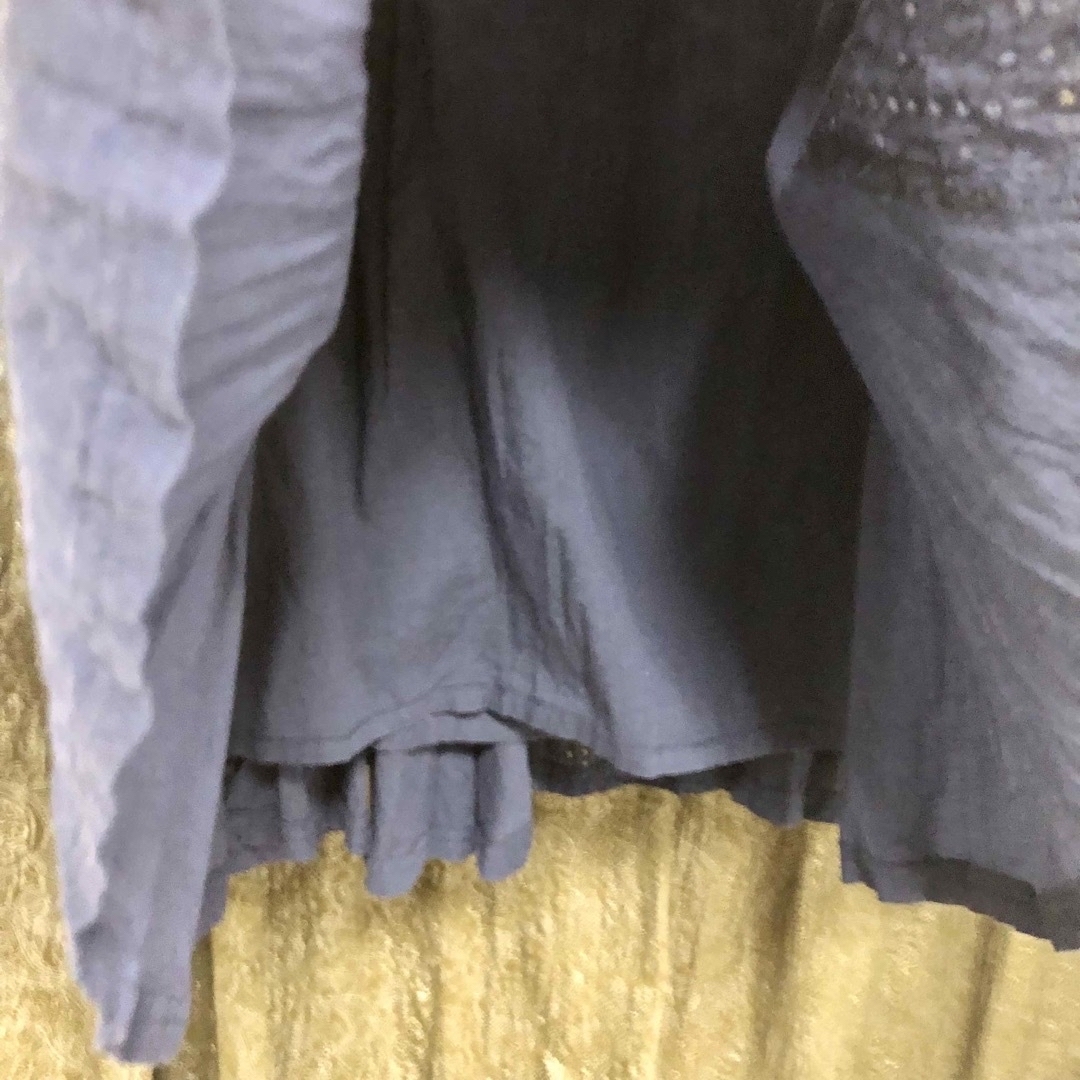 SOULBERRY(ソウルベリー)の透かしレース　ひざ丈スカート　サーキュラー　プリーツ　ソウルベリー　ネイビー レディースのスカート(ひざ丈スカート)の商品写真