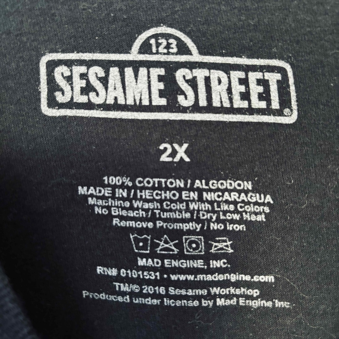 SESAME STREET(セサミストリート)の【入手困難】セサミストリート　Tシャツ　2XLサイズ　クッキーモンスター メンズのトップス(Tシャツ/カットソー(半袖/袖なし))の商品写真