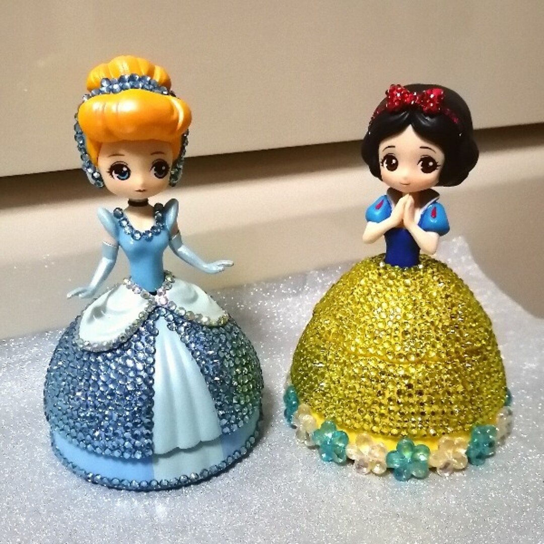 Disney(ディズニー)のコメ必須★ヒロインドール シンデレラ 白雪姫  カプキャラ フィギュア エンタメ/ホビーのおもちゃ/ぬいぐるみ(キャラクターグッズ)の商品写真