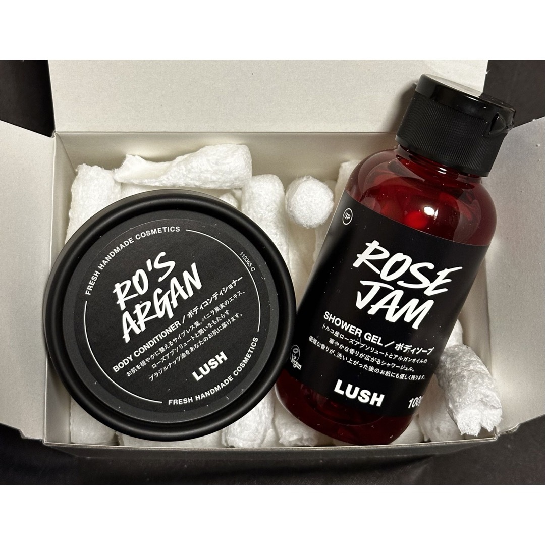 LUSH(ラッシュ)のLUSH ラッシュ ローズ ギフトセット コスメ/美容のボディケア(バスグッズ)の商品写真