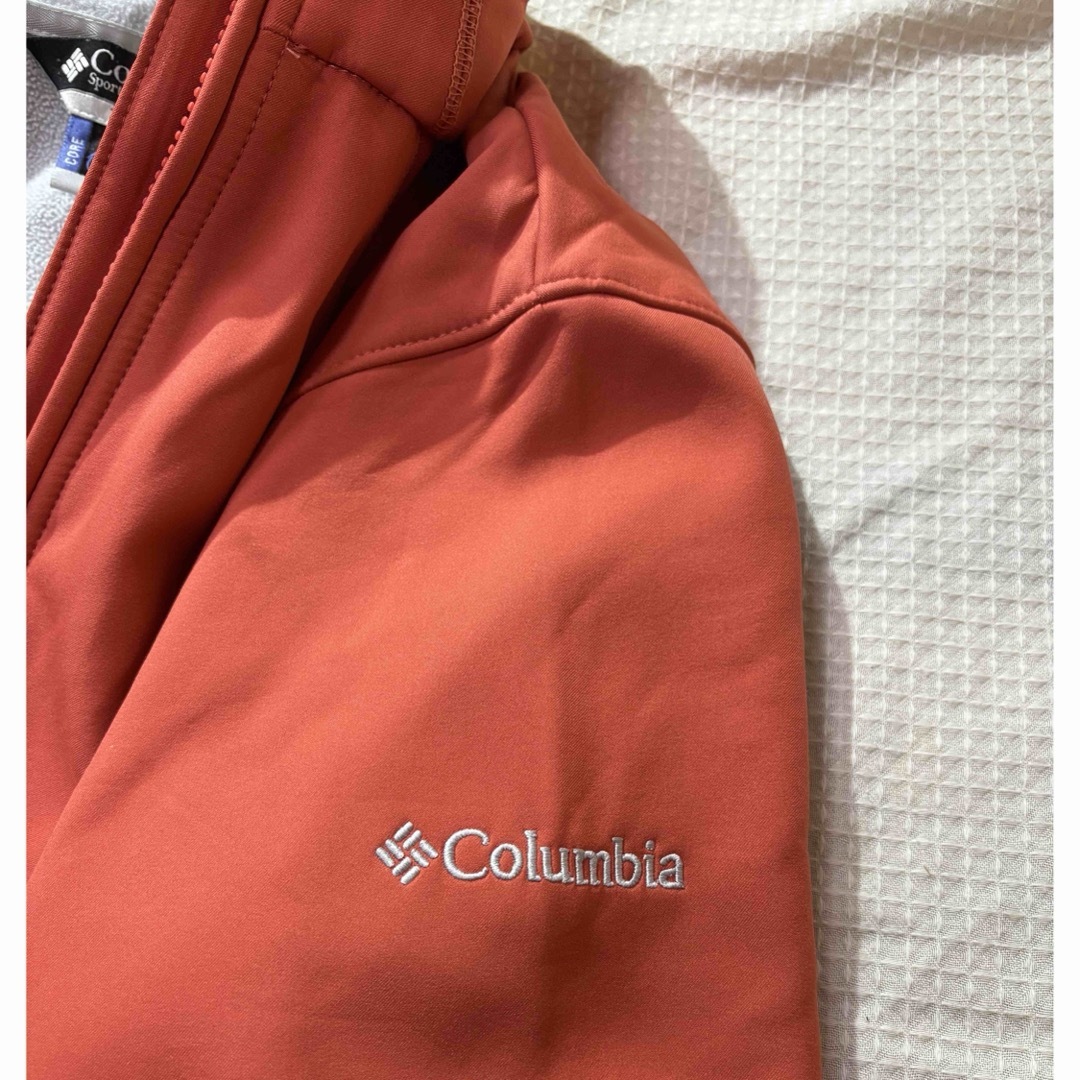 Columbia(コロンビア)のコロンビア　ジャージ生地　　　　　　薄いオレンジ　レディースＬ レディースのトップス(トレーナー/スウェット)の商品写真