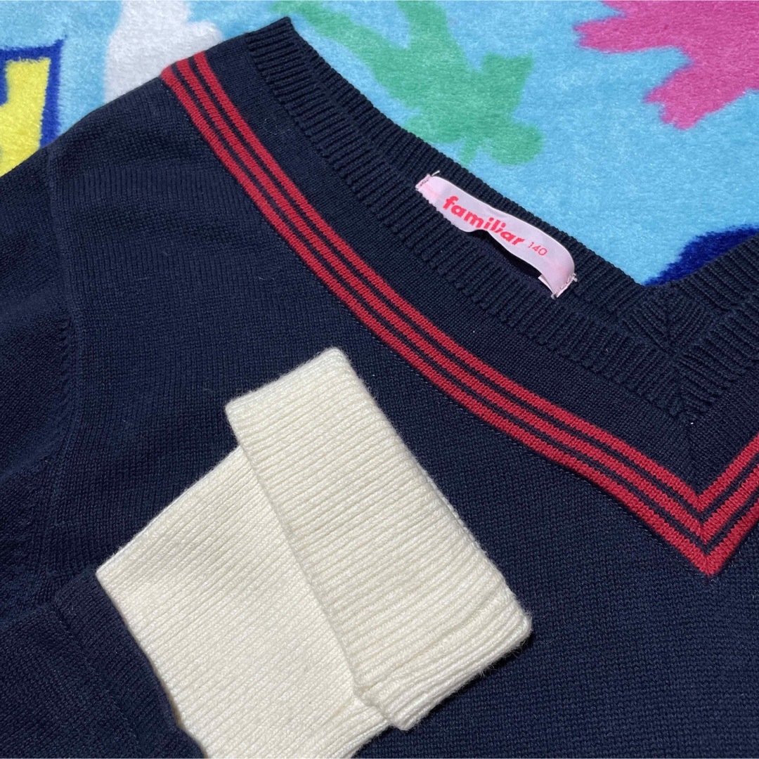 familiar(ファミリア)のファミリア familiar セーター ニット Vネック 140 キッズ/ベビー/マタニティのキッズ服男の子用(90cm~)(ニット)の商品写真