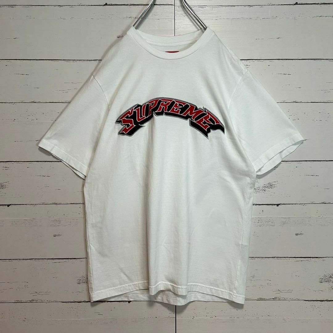 Supreme(シュプリーム)の【超希少モデル】シュプリーム☆センターアーチロゴ 刺繍 Tシャツ 入手困難 メンズのトップス(Tシャツ/カットソー(半袖/袖なし))の商品写真