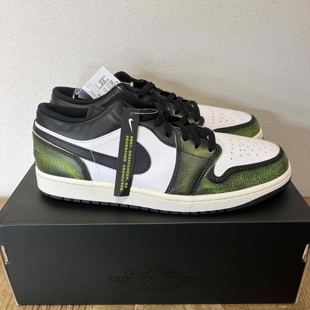 Jordan Brand（NIKE）(ジョーダン)のNike Air Jordan 1 Low "Wear Away" メンズの靴/シューズ(スニーカー)の商品写真