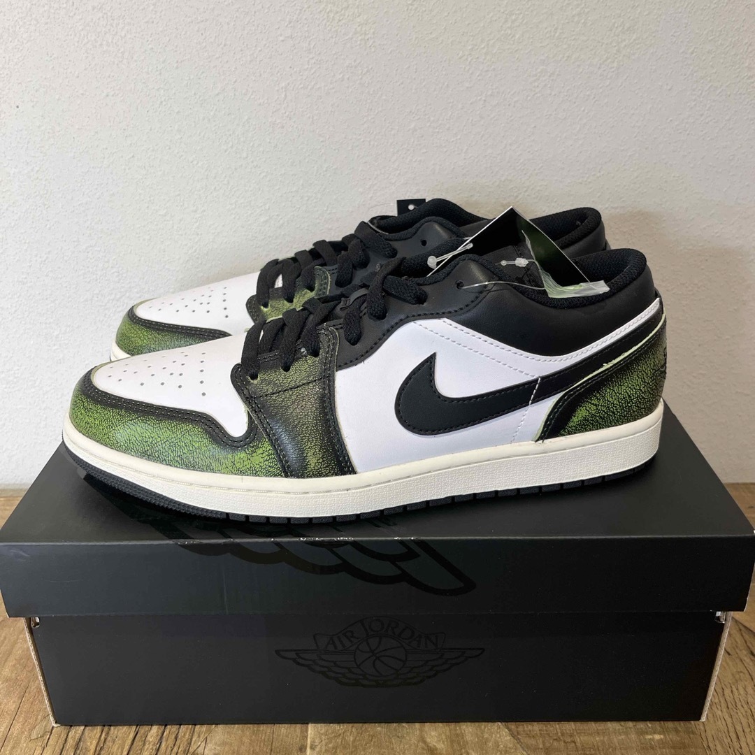 Jordan Brand（NIKE）(ジョーダン)のNike Air Jordan 1 Low "Wear Away" メンズの靴/シューズ(スニーカー)の商品写真