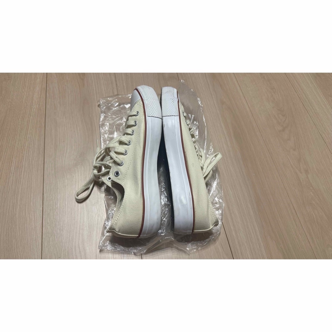 CONVERSE(コンバース)のconverse コンバース スニーカー 白 ホワイト ローカット 25.5 レディースの靴/シューズ(スニーカー)の商品写真