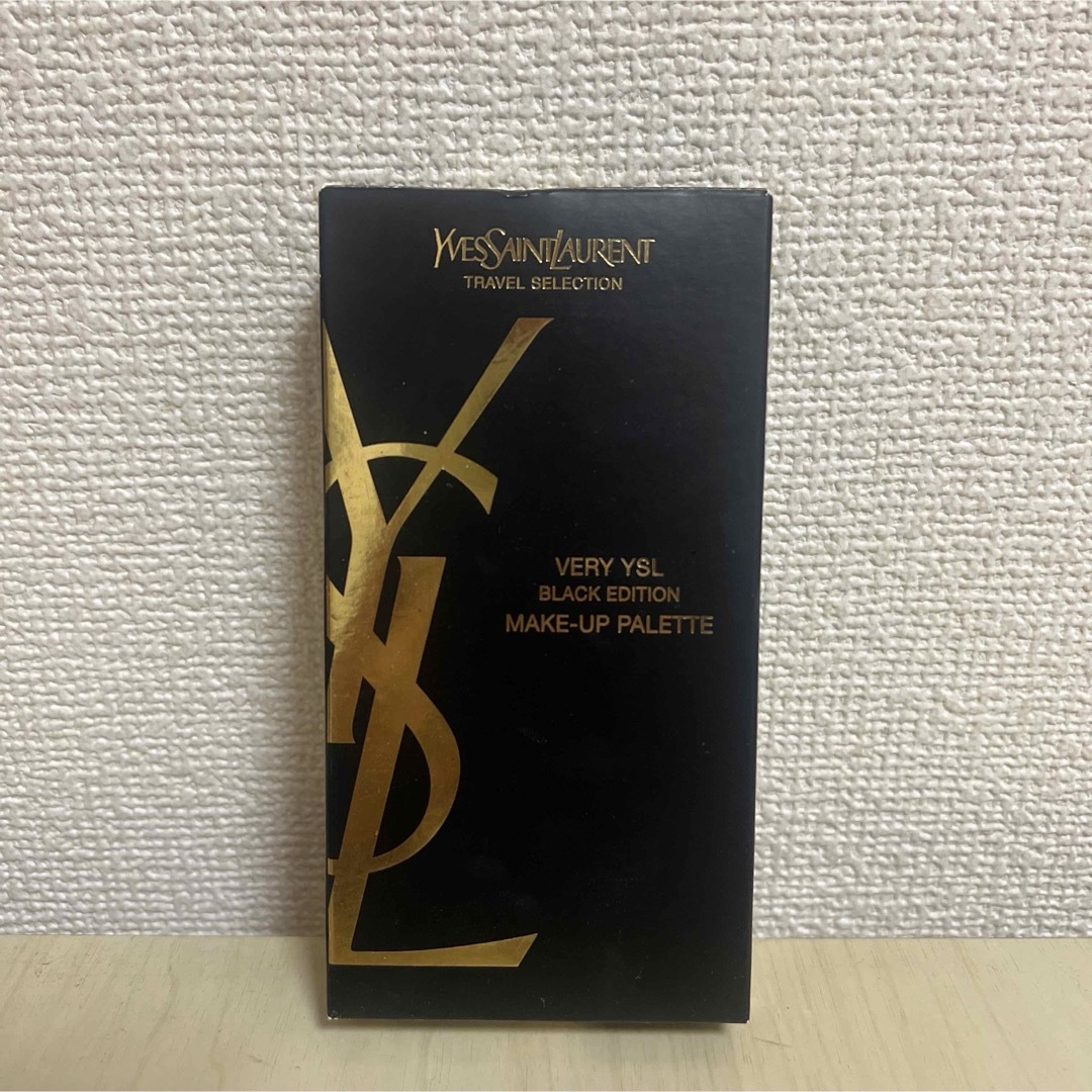 Yves Saint Laurent(イヴサンローラン)のイブサンローラン　アイシャドウパレット　新品 コスメ/美容のキット/セット(コフレ/メイクアップセット)の商品写真