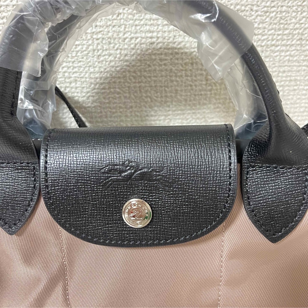 LONGCHAMP(ロンシャン)の【新品】LONGCHAMPプリアージュENERGY最新作XS斜掛けピンクベージュ レディースのバッグ(ショルダーバッグ)の商品写真