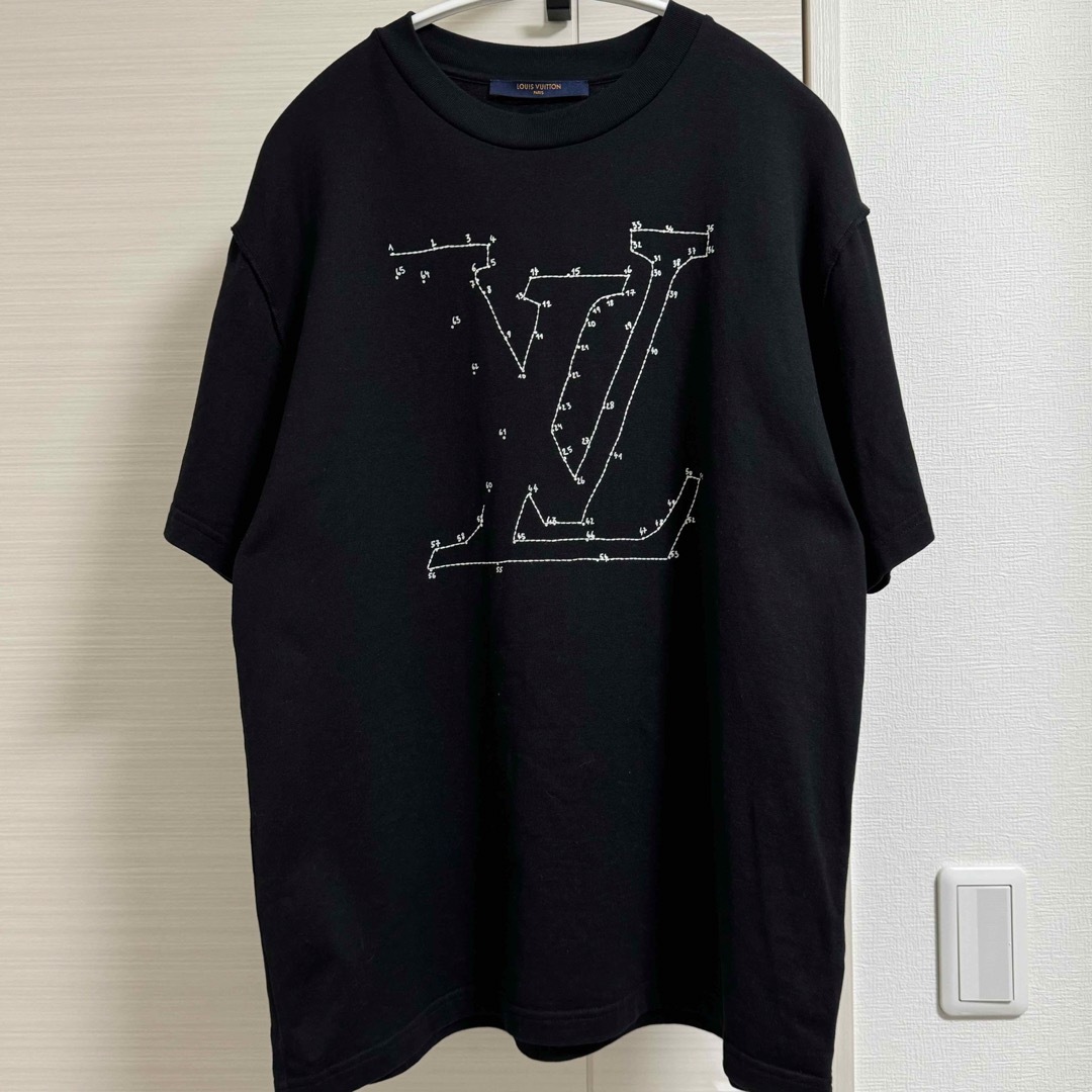 LOUIS VUITTON(ルイヴィトン)のLOUIS VUITTON ヴィトン Tシャツ　ステッチデザイン 半袖Tシャツ メンズのトップス(Tシャツ/カットソー(半袖/袖なし))の商品写真