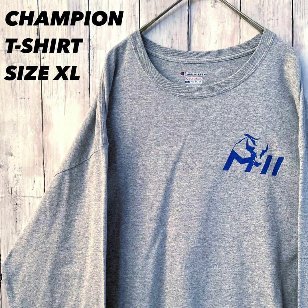 Champion(チャンピオン)のアメリカ古着　チャンピオン　長袖ワンポイントプリントTシャツ　サイズXL グレー メンズのトップス(Tシャツ/カットソー(半袖/袖なし))の商品写真