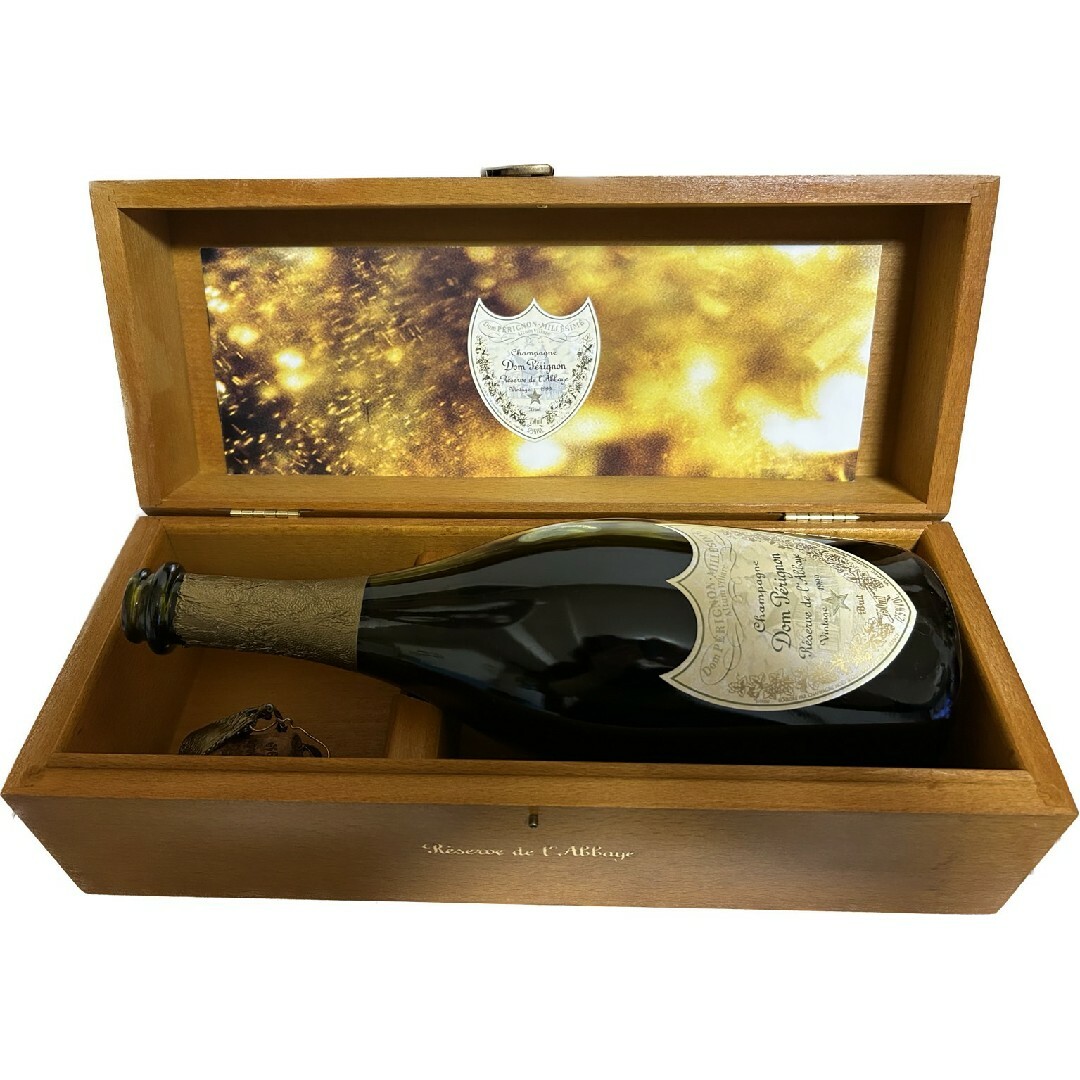 ドン・ペリニヨン　ゴールド　ラベイ　空き瓶　ケース　箱 食品/飲料/酒の酒(シャンパン/スパークリングワイン)の商品写真