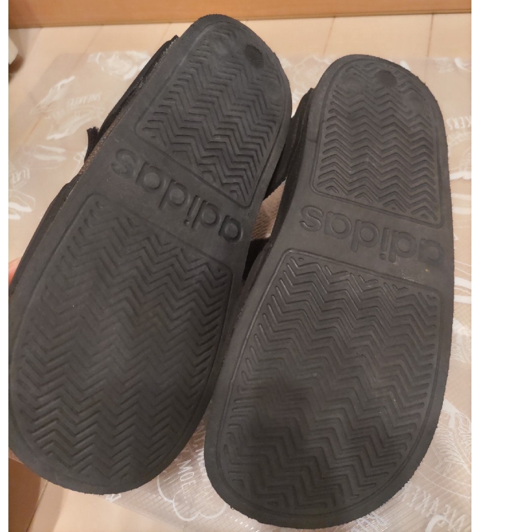 adidas(アディダス)のアディダス　サンダル　21cm キッズ/ベビー/マタニティのキッズ靴/シューズ(15cm~)(サンダル)の商品写真