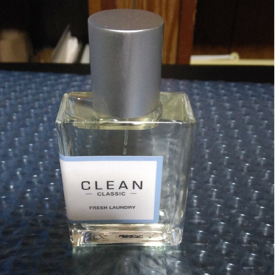 CLEAN(クリーン)のクリーン　クラシック　フレッシュランドリー　オードパルファム　30ml コスメ/美容の香水(ユニセックス)の商品写真