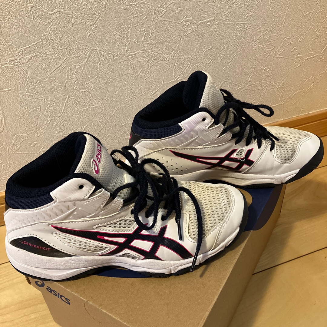 asics(アシックス)のasics バッシュ スポーツ/アウトドアのスポーツ/アウトドア その他(バスケットボール)の商品写真