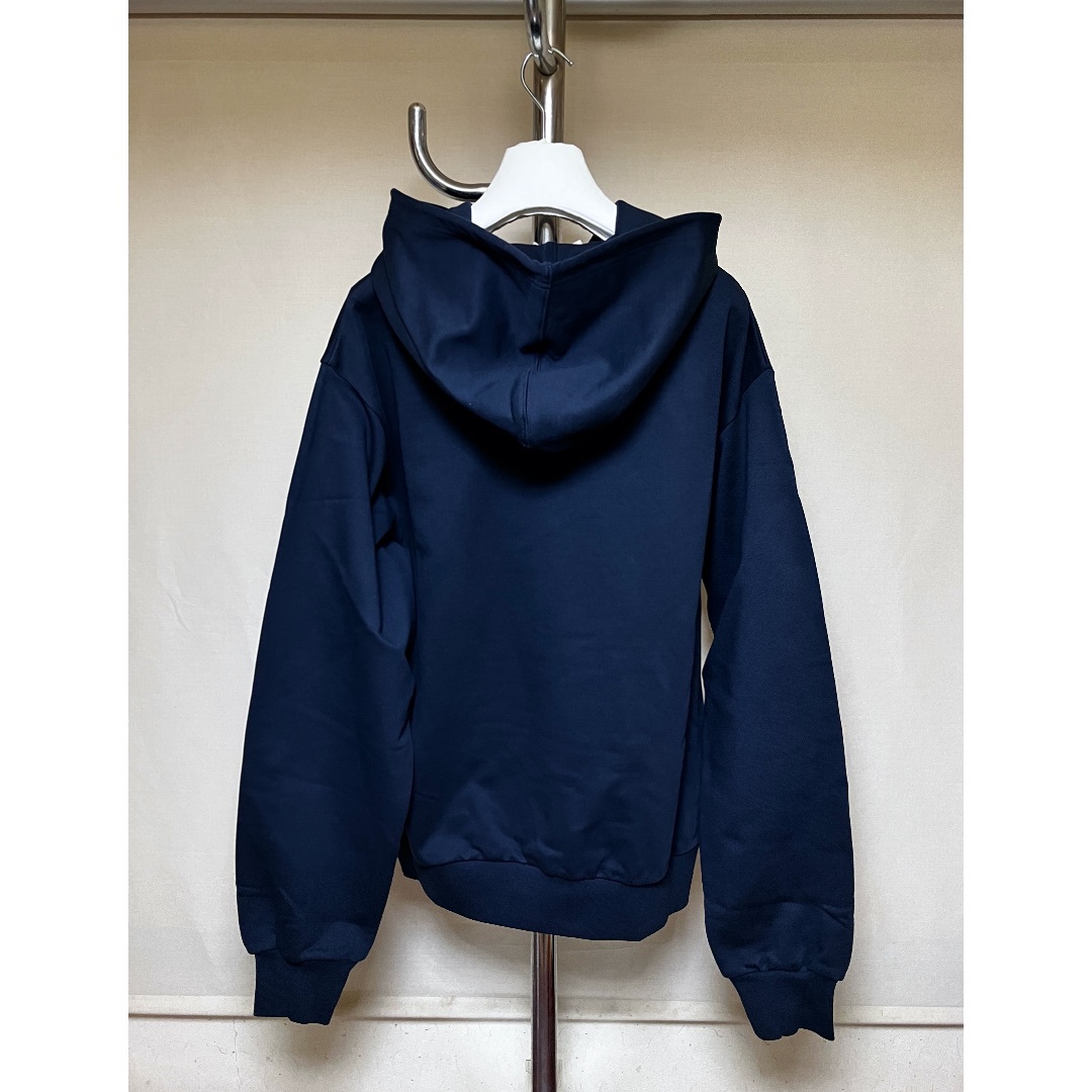 Maison Martin Margiela(マルタンマルジェラ)の新品 48 マルニ 23aw ミニロゴ パーカー ネイビー 6083 メンズのトップス(パーカー)の商品写真