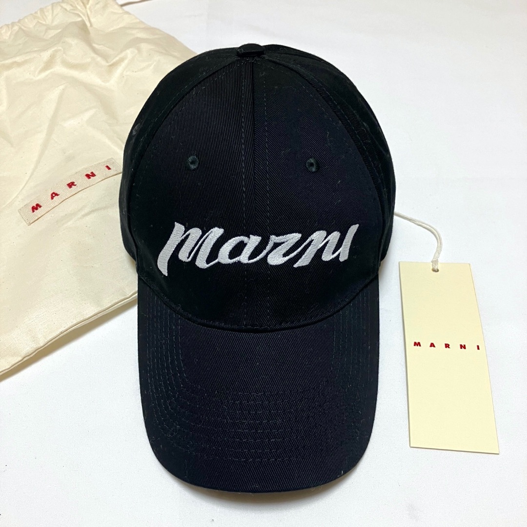 Marni(マルニ)の新品 定価5.2万 L 23aw MARNI 6パネルCAP 帽子 黒 5908 メンズの帽子(キャップ)の商品写真