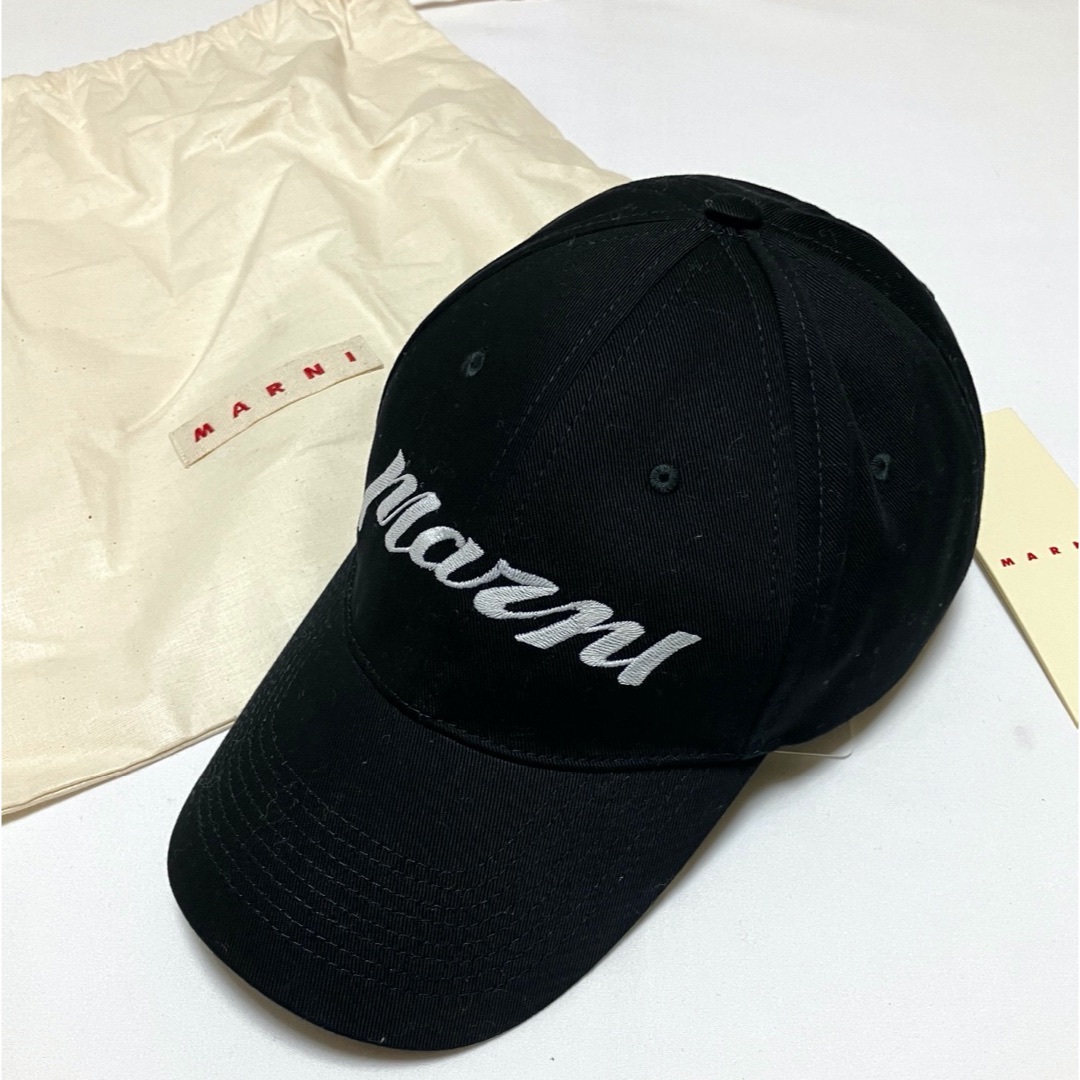 Marni(マルニ)の新品 定価5.2万 L 23aw MARNI 6パネルCAP 帽子 黒 5908 メンズの帽子(キャップ)の商品写真