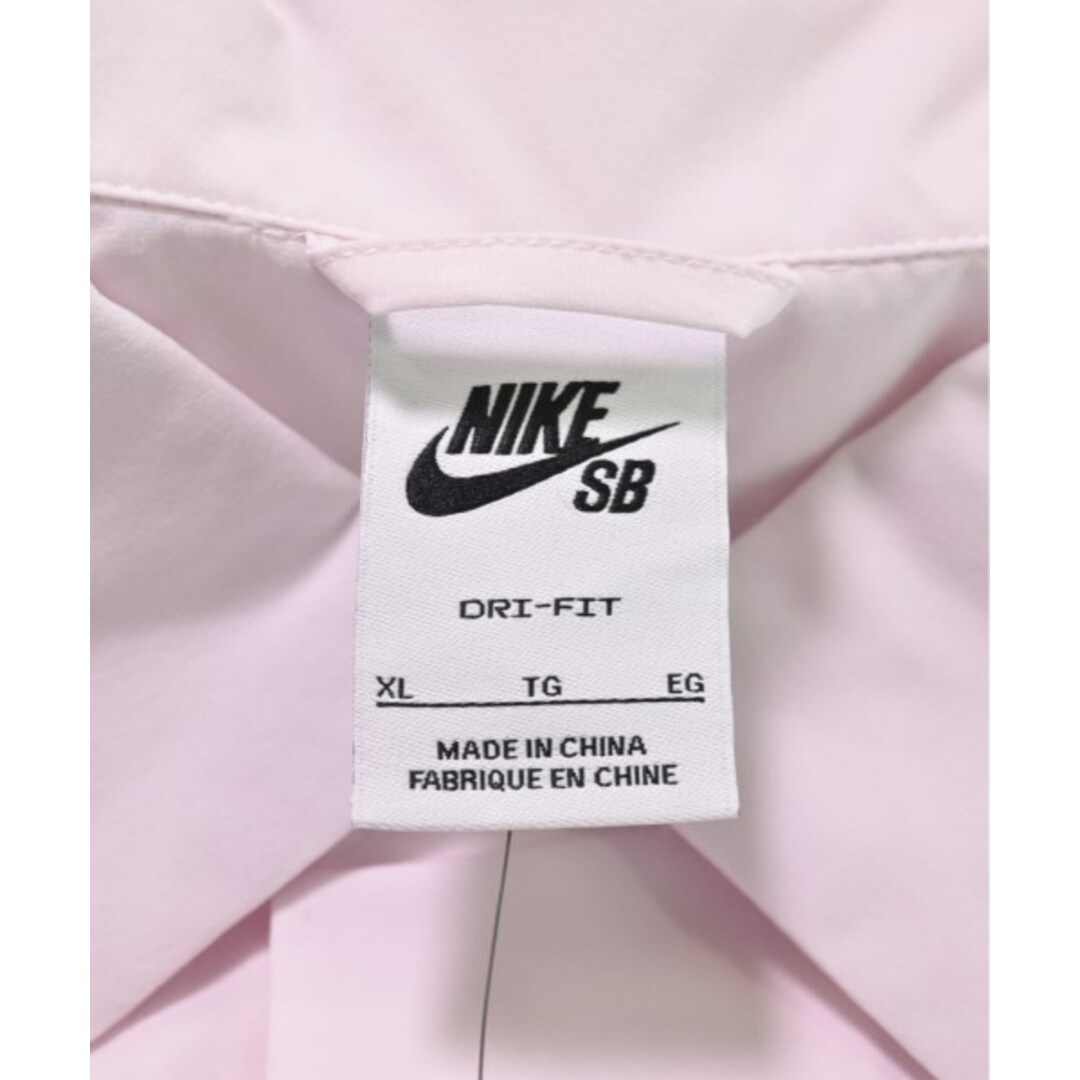NIKE(ナイキ)のNIKE ナイキ カジュアルシャツ XL ピンク 【古着】【中古】 メンズのトップス(シャツ)の商品写真
