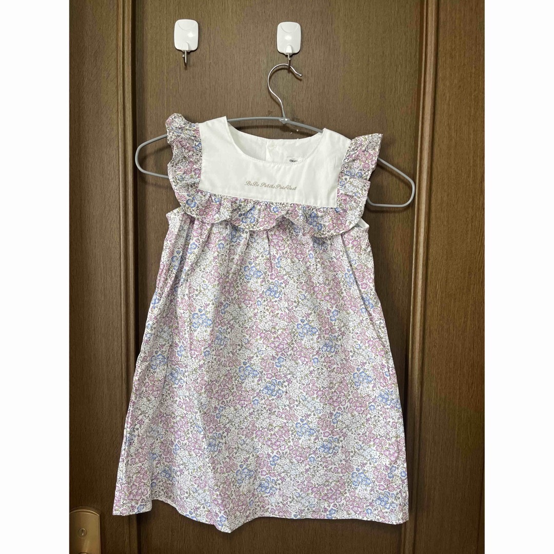 BeBe(ベベ)の新品　べべ　ワンピース　110 キッズ/ベビー/マタニティのキッズ服女の子用(90cm~)(ワンピース)の商品写真