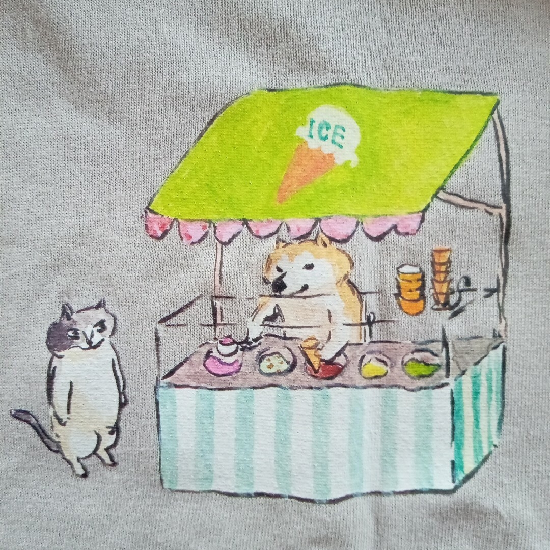 🐈カマノレイコさんのネコtシャツ。LL、ベージュ。【新品】 レディースのトップス(Tシャツ(半袖/袖なし))の商品写真