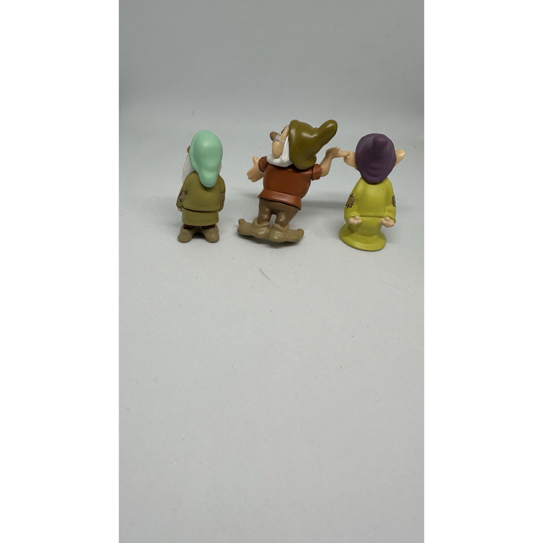 Disney(ディズニー)のチョコエッグ 7人の小人 ミニフィギュア エンタメ/ホビーのおもちゃ/ぬいぐるみ(キャラクターグッズ)の商品写真