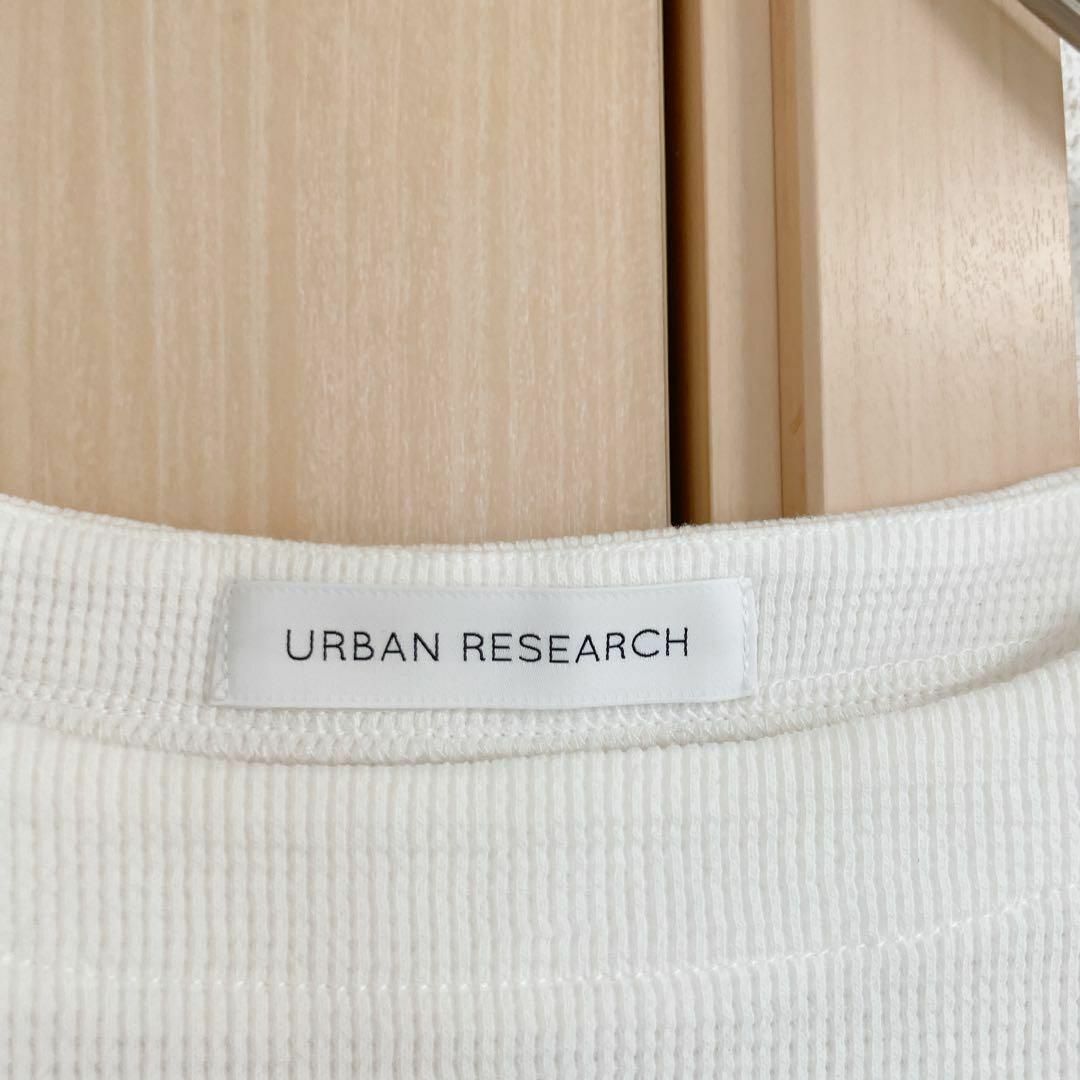 URBAN RESEARCH(アーバンリサーチ)のURBAN RESEARCH アーバンリサーチ ノースリーブカットソー レディースのトップス(Tシャツ(半袖/袖なし))の商品写真