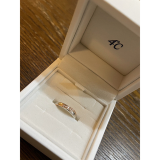 ヨンドシー(4℃)の「美品」4℃ シルバー&K10リング 色石 2.0g  箱付き 7号(リング(指輪))