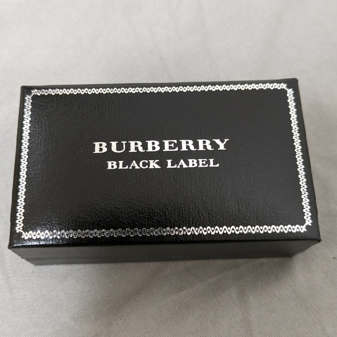 BURBERRY BLACK LABEL(バーバリーブラックレーベル)のバーバリー　ネクタイピン メンズのファッション小物(ネクタイピン)の商品写真