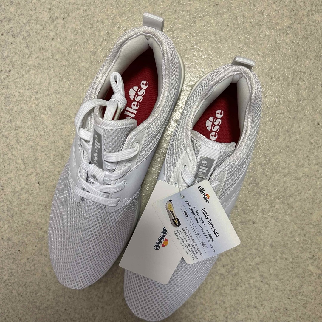 ellesse(エレッセ)の新品 25.5cm 半額以下！ エレッセ ellesse ホワイト メンズの靴/シューズ(スニーカー)の商品写真